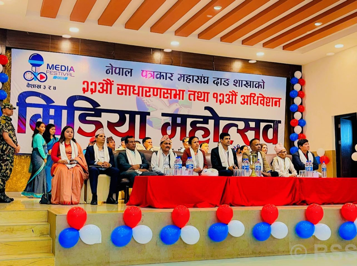 सञ्चारमाध्यमले सकारात्मक पक्षलाई स्थापित गर्न लाग्नुपर्छ : मन्त्री शर्मा