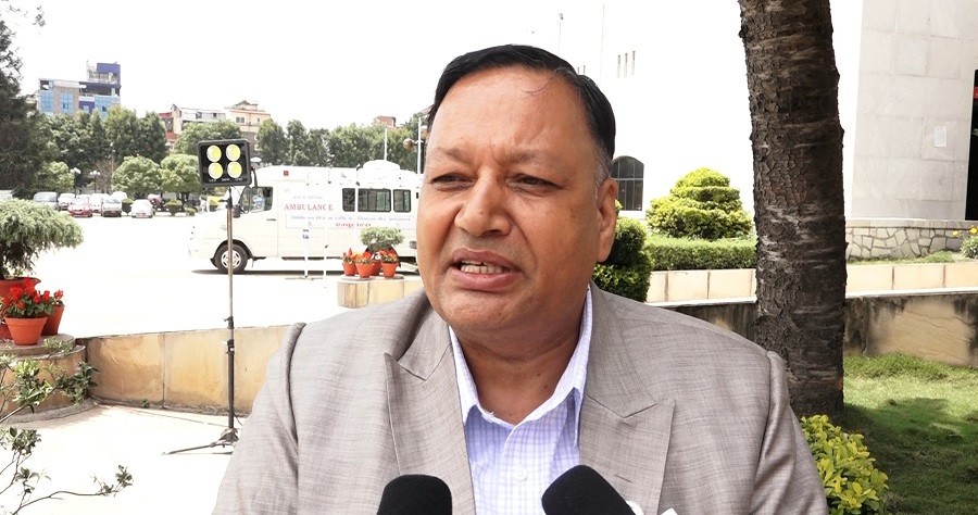 प्रधानमन्त्रीले राजीनामा नदिने, संसदमा विश्वासको मत लिने