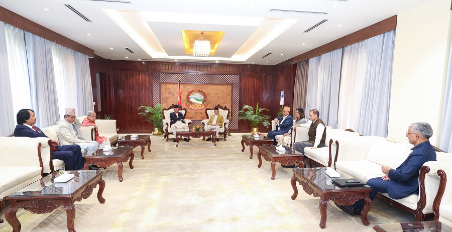 सत्ता पक्षीय दलका शीर्ष नेताको बैठक बालुवाटार सुरु