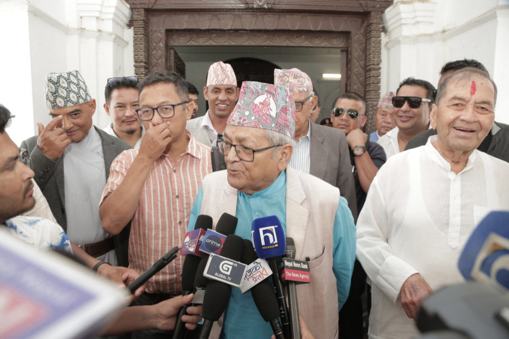 नवराज सुवेदीको निर्वाचन आयोगमा उजुरी : अनुशासन समिति अध्यक्षबाट हटाइएकाे निर्णय बदर गरिनुपर्ने माग