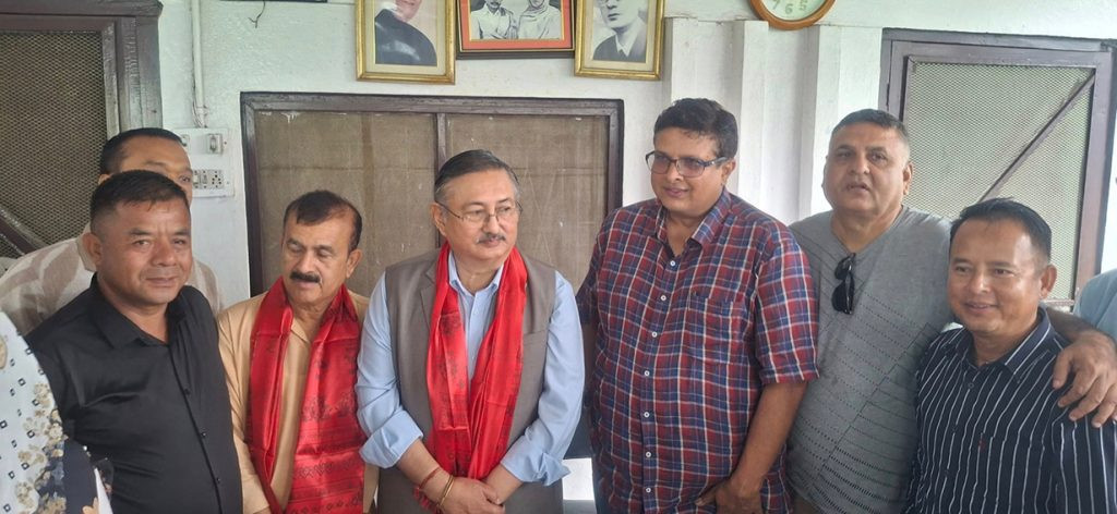 कोइराला निवास पुगे बालकृष्ण खाँण, कांग्रेसभित्रको गुट राजनीतिमा नयाँ संकेत