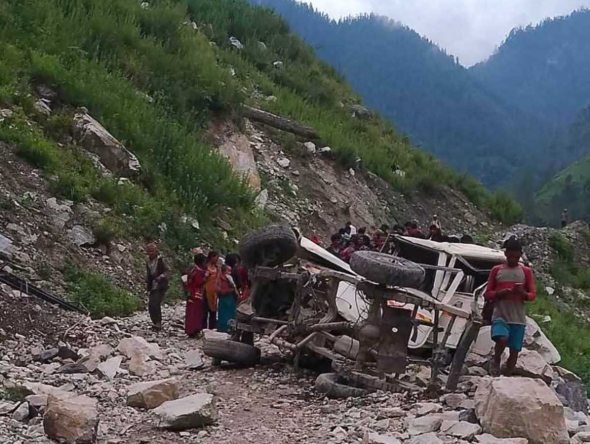 बाजुरामा जिप दुर्घटना: दुईको मृत्यु, १२ घाइते