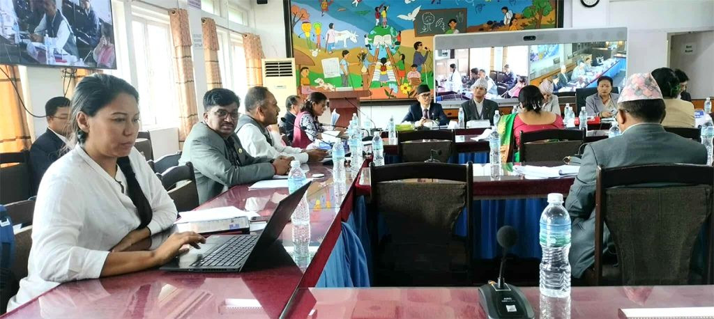 भूमिसम्बन्धी संशोधन विधेयकमा गिरिबन्धु टिस्टेटको पक्षपोषणको आशंका, माओवादी सांसद दाहालको आलोचना