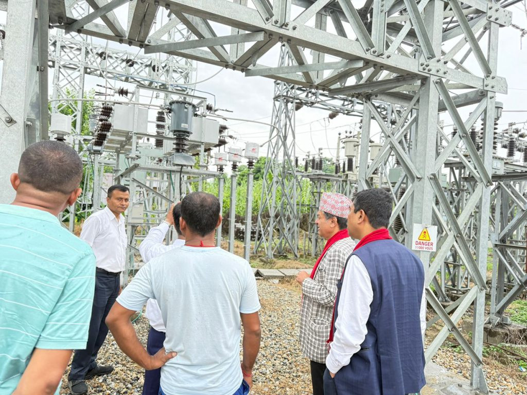 अनुगमनमा पुगेका प्राधिकरण प्रमुख, चनौली सबस्टेशन प्रमुख अनुपस्थित