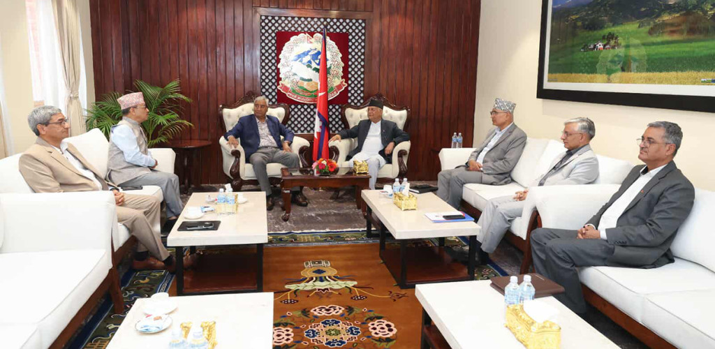 संसद्मा विचाराधीन विधेयकबारे सत्तारुढ दलका शीर्ष नेताहरूबीच छलफल, मन्त्रिपरिषद् हेरफेरमा चर्चा भएन