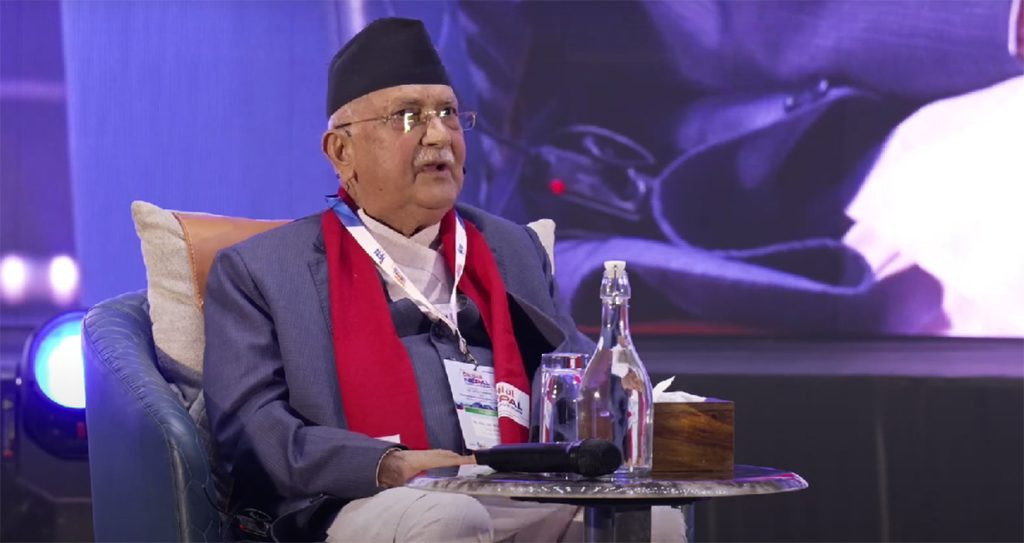 प्रधानमन्त्री ओली: "म पनि एआई मज्जाले प्रयोग गर्छु, तर बालबालिकालाई मोबाइलबाट जोगाउनुपर्छ"