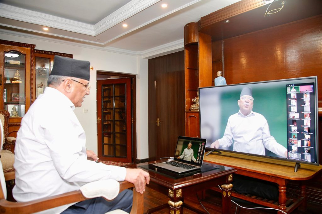 प्रचण्डको निर्देशन : गुटबन्दी छाडेर संगठन विस्तारमा लाग्नुस्