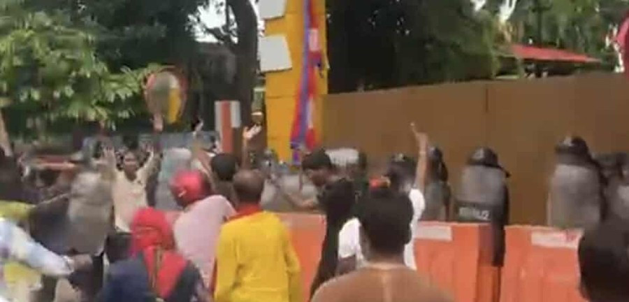 मधेश प्रदेश मुख्यमन्त्री कार्यालयमा ढुंगामुढा, देशभर प्रदर्शन थप आक्रामक