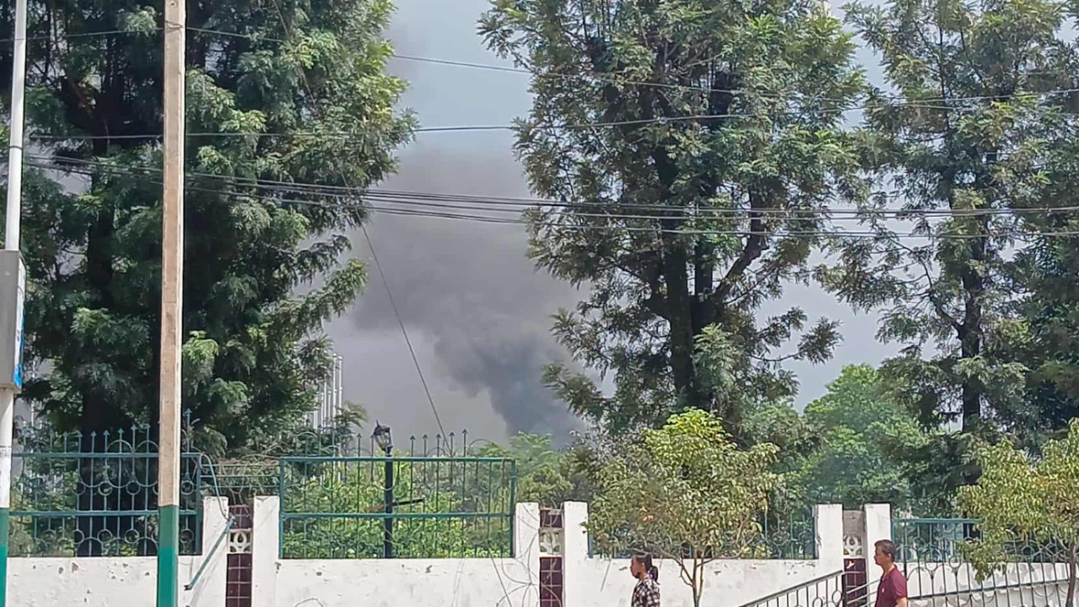 प्रदर्शनकारी फेरि संसद् भवनभित्र प्रवेश, प्रहरीसँग झडप र आगजनी