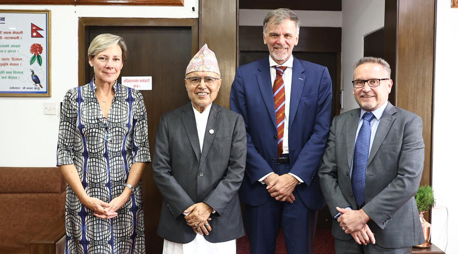 अर्थमन्त्री खनालसँग युरोपेली संघ तथा विभिन्न मुलुकका राजदूतहरूको भेट