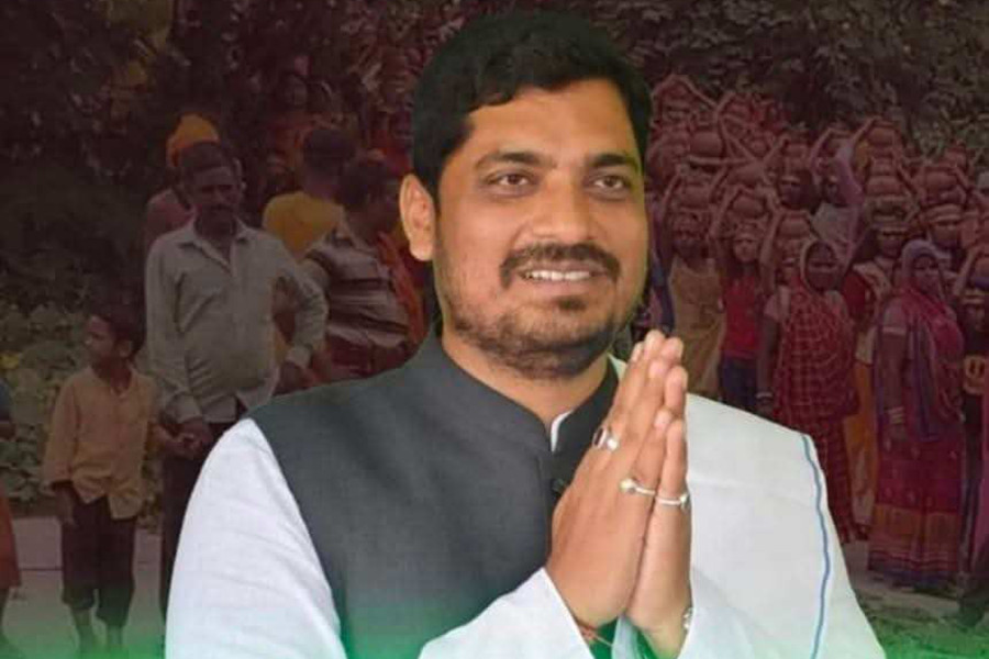 जसपाका मधेस प्रदेश सांसद सरोज सिंह पुनः निलम्बित, उपभोक्ता समितिको रकम आफ्नै खातामा जम्मा गरेको प्रमाण फेला