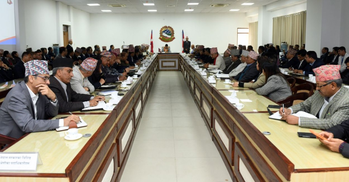 मुख्यसचिव अर्यालले भने सुशासनको आधार चुस्त र आधुनिक निजामती प्रशासन